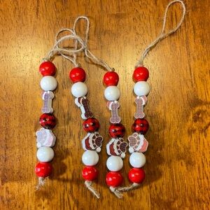 Charming Pet Bead Ornament Set - Black, White, Red